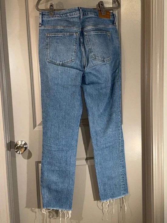 Madewell - 28 Tall - Mid-Rise Perfect Vintage Jeans in Enmore wash - Picture 3 of 5